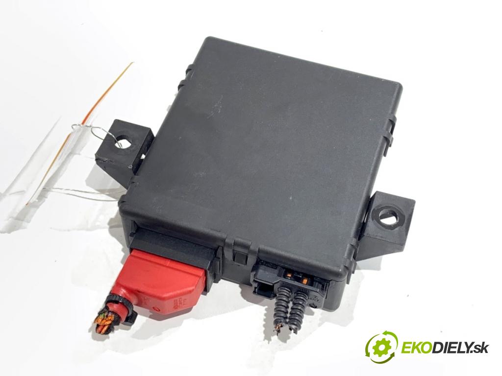 AUDI A4 B8 sedan 2008 132 kW 2.0 TFSI 1984 Modul GATEWAY 8T0907468K