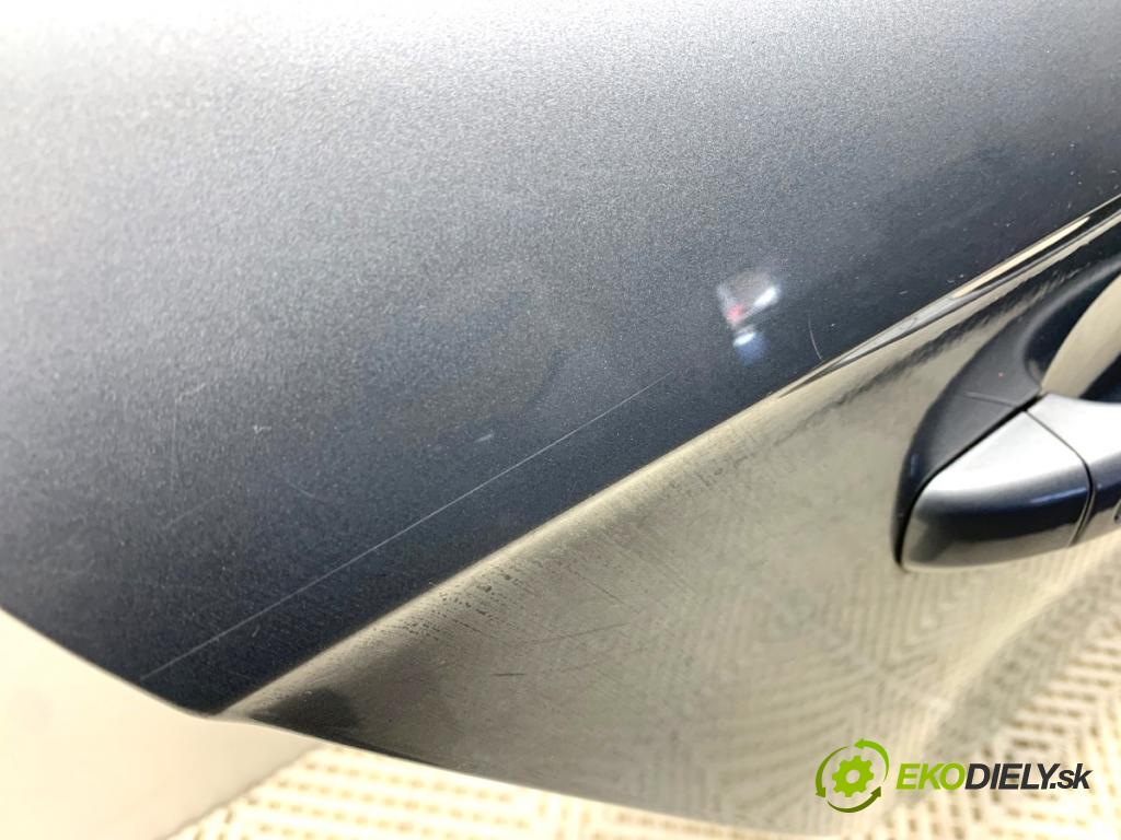 AUDI A4 B8 sedan 2008 132 kW 2.0 TFSI 1984 Dvere pravy zad LY7G