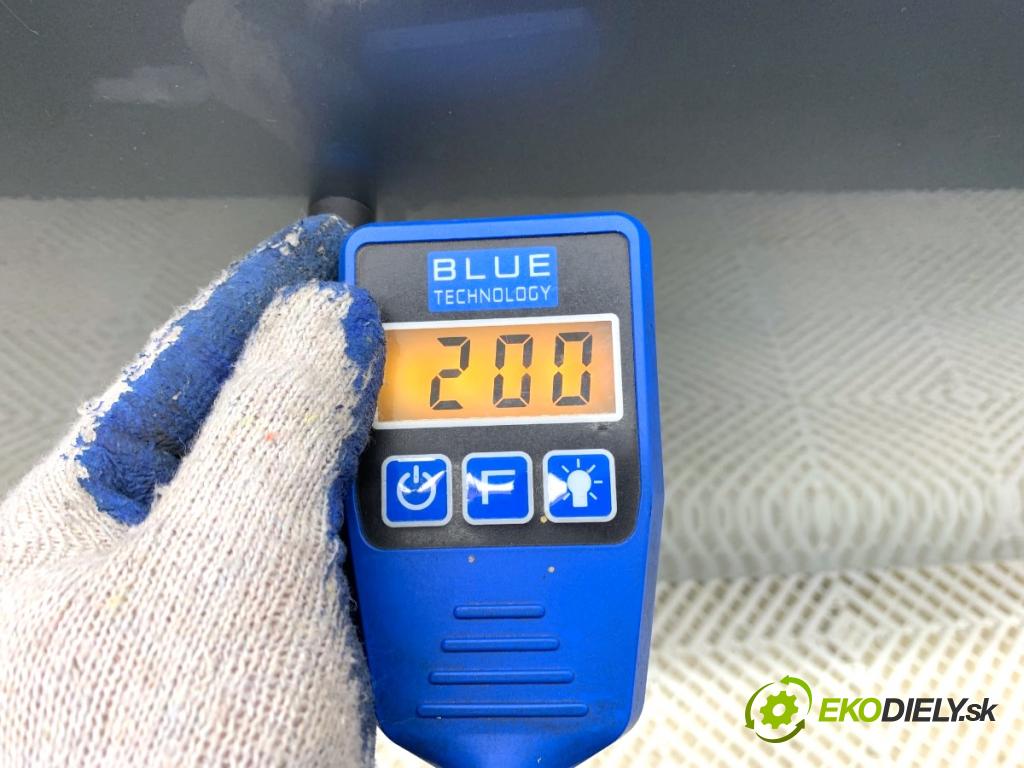 AUDI A4 B8 sedan 2008 132 kW 2.0 TFSI 1984 Dvere pravy zad LY7G