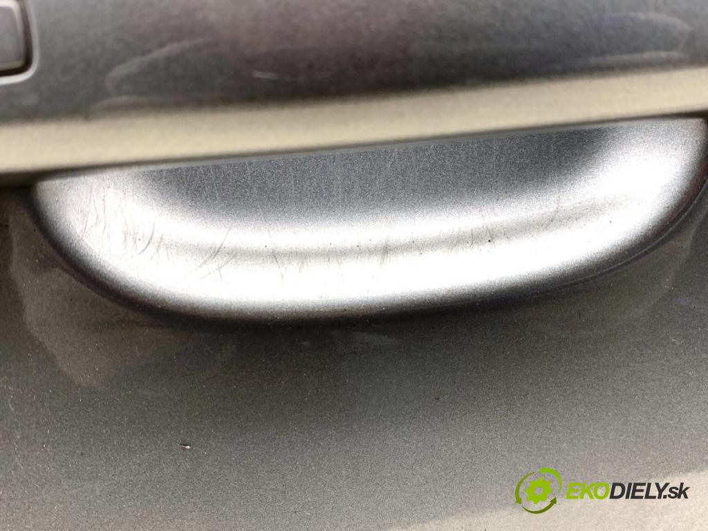 AUDI A4 B8 sedan 2008 132 kW 2.0 TFSI 1984 Dvere pravy predný LY7G