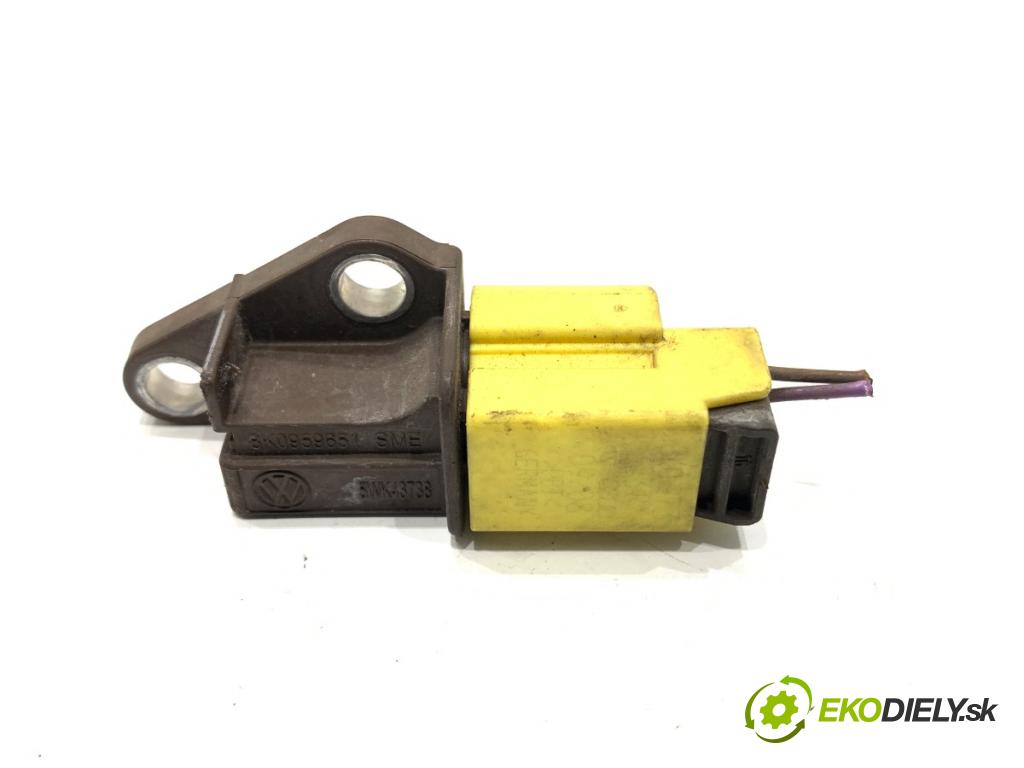 AUDI A4 B8 sedan 2008 132 kW 2.0 TFSI 1984 Snímač nárazu 8K0959651 (Snímač nárazu)