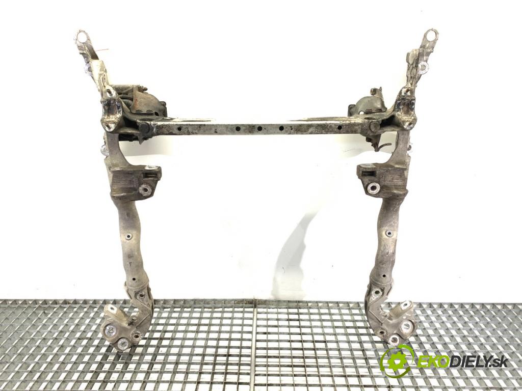 AUDI A4 B8 sedan 2008 132 kW 2.0 TFSI 1984 výztuha pod motor 8T0399315J (Přední výztuha)