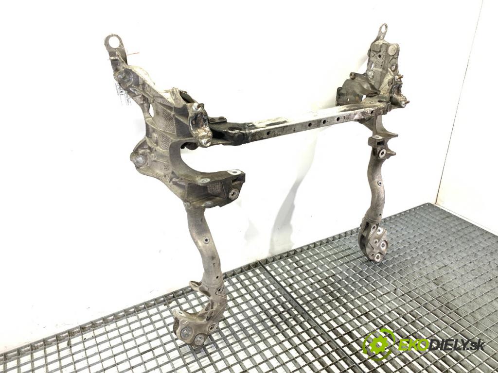 AUDI A4 B8 sedan 2008 132 kW 2.0 TFSI 1984 výztuha pod motor 8T0399315J (Přední výztuha)