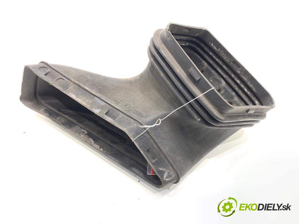 AUDI A4 B8 sedan 2008 132 kW 2.0 TFSI 1984 Volant vzduchu 1021300S01