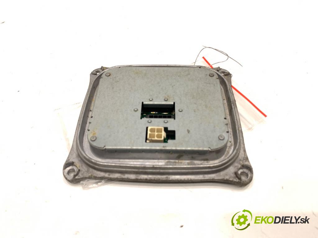 AUDI A4 B8 sedan 2008 132 kW 2.0 TFSI 1984 Menič XENON 1307329218 (Riadiaca jednotka xenónu)