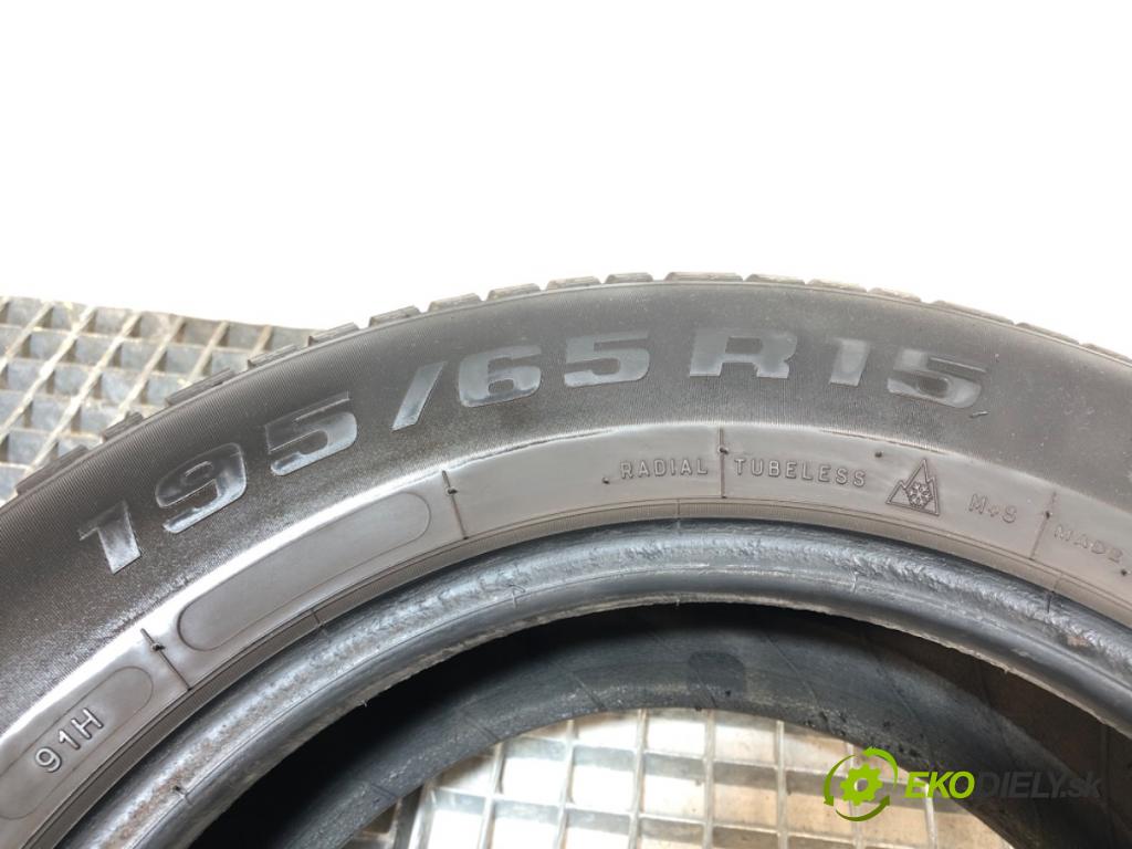 --- ---      PNEUMATIKY: PARA: VÍCENÁ SEZÓNA: 195/65 15"