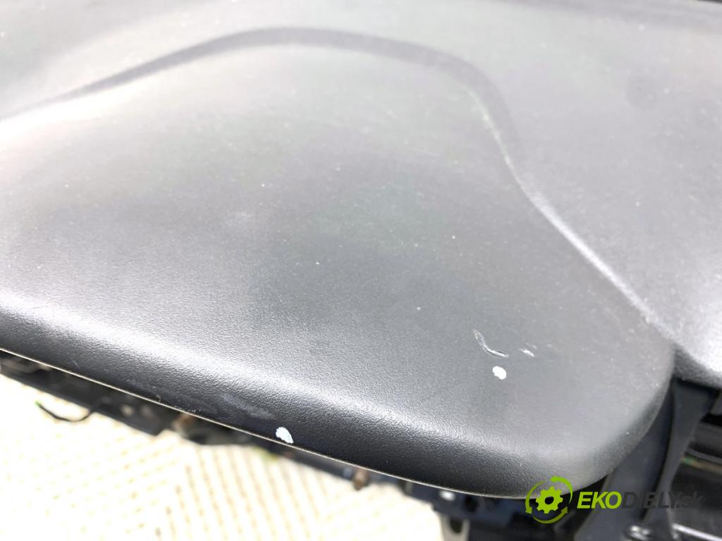 CITROEN C3 III liftback 2018 61 kW 1.2 PureTech 82 1199 Palubná doska silentbloku 98128997ZD 9812745280