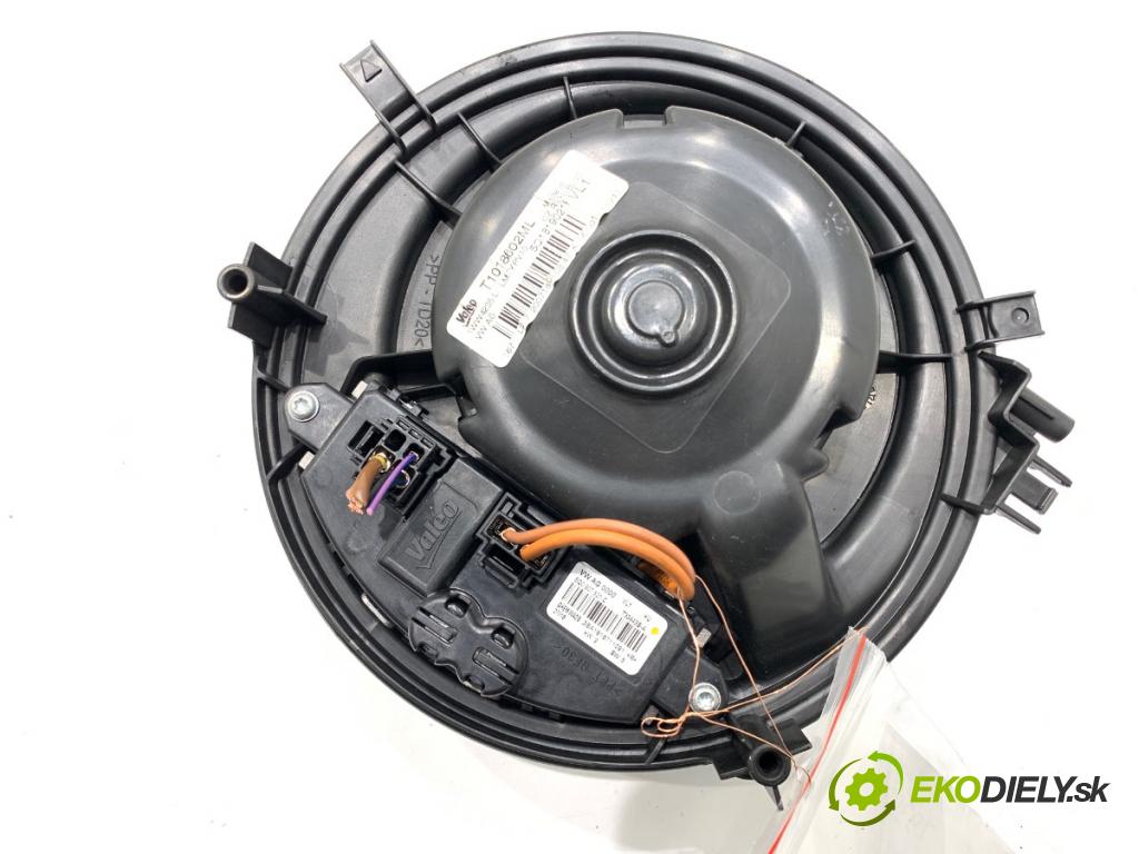 SKODA OCTAVIA III Kombi 2018 85 kW 1.6 TDI 1598 ventilátor kúrenia 5Q1819021F