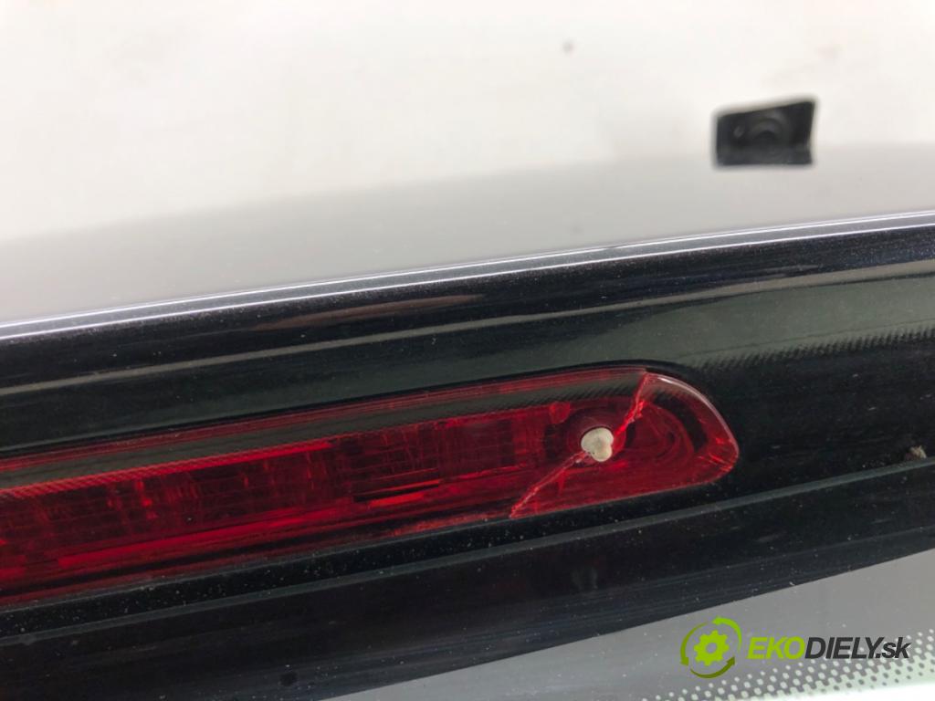 SKODA OCTAVIA III Kombi 2018 85 kW 1.6 TDI 1598 kapota zad