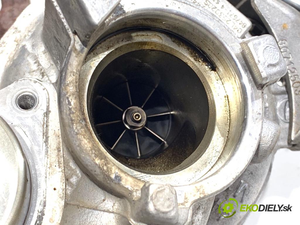 SKODA OCTAVIA III Kombi 2018 85 kW 1.6 TDI 1598 turbo 04L253020S (Kompletní turbodmychadlo)