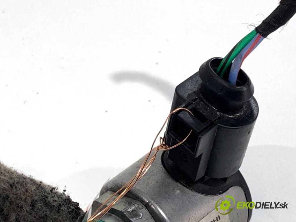 SKODA OCTAVIA III Kombi 2018 85 kW 1.6 TDI 1598 Regulátor tlaku paliva 04L130764B (Palivový systém ostatné)