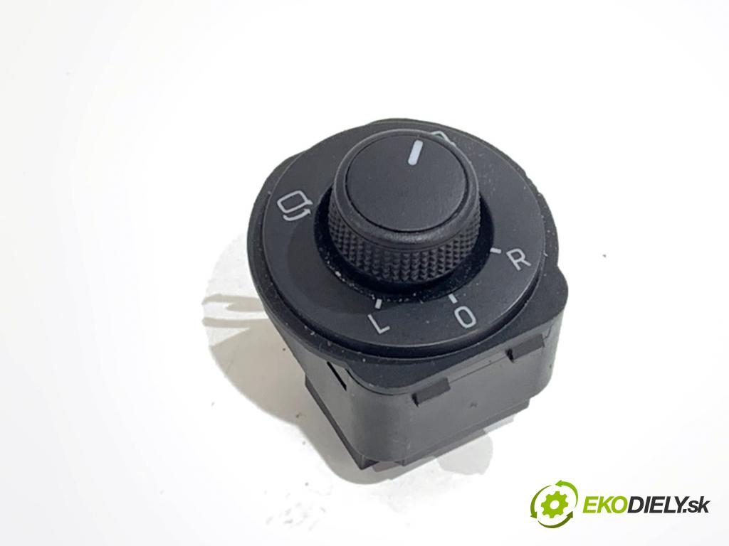 SKODA OCTAVIA III Kombi 2018 85 kW 1.6 TDI 1598 Prepínač nastavenia spätných zrkadiel 5E0959565C (Prepínacie páčky pod volantom)