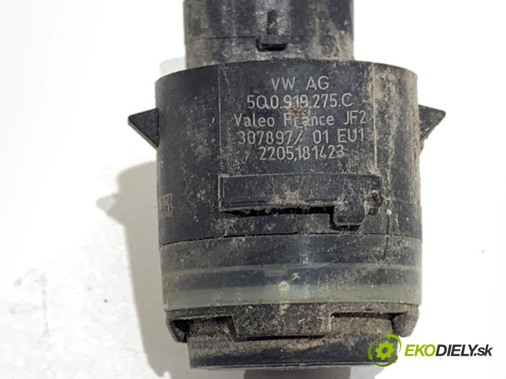 SKODA OCTAVIA III Kombi 2018 85 kW 1.6 TDI 1598 Snímač PDC 5Q0919275C