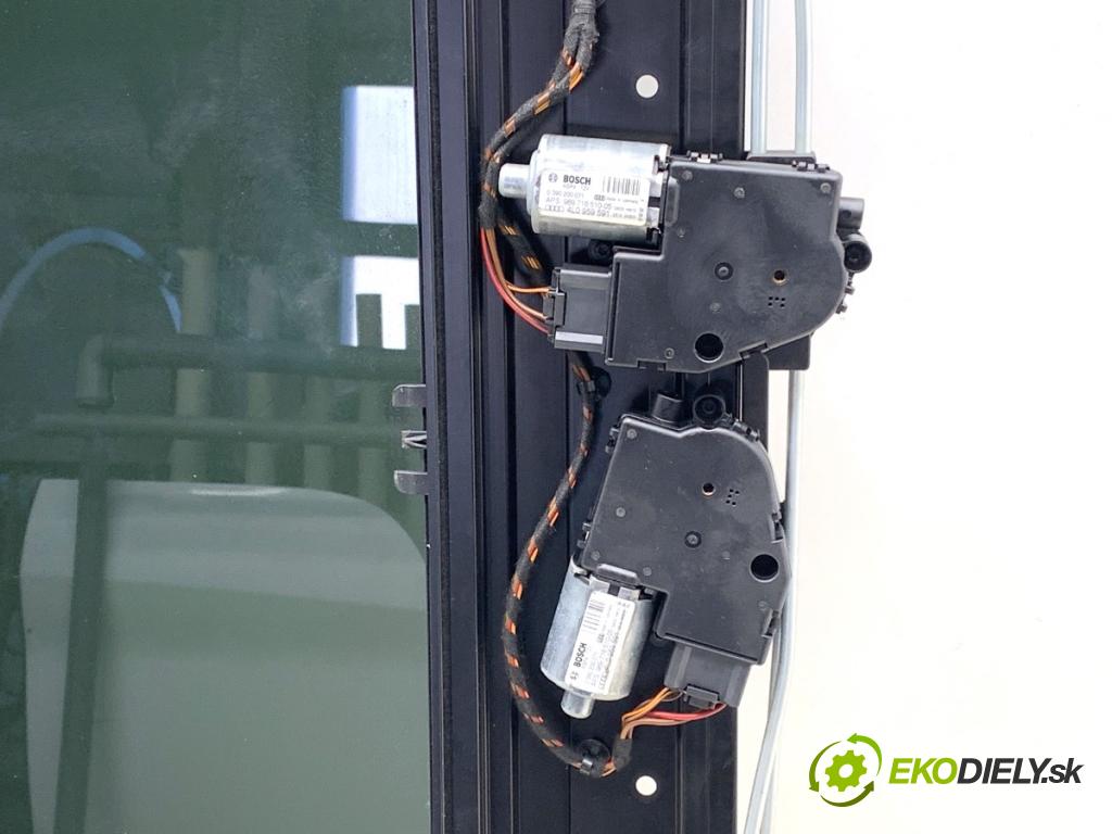 AUDI Q7 4L SUV 2007 171 kW 3.0 TDI quattro 2967 strešné okno 4L0898633 (Sklo karosérie)