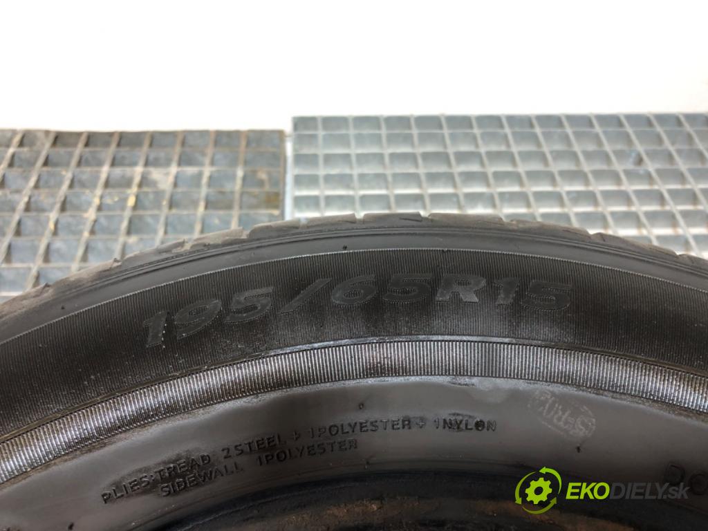 --- ---      PNEUMATIKA: 2X 195/55 15" LAUFENN: