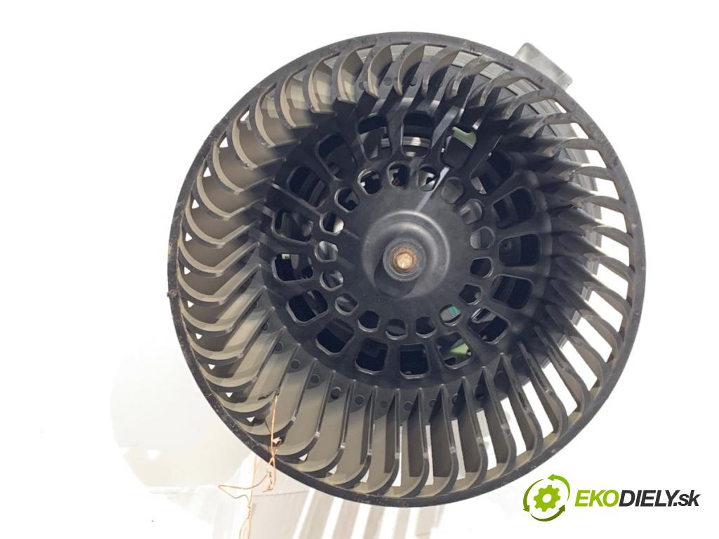 CITROEN C3 III liftback 2018 61 kW 1.2 PureTech 82 1199 ventilátor kúrenia T1013140A