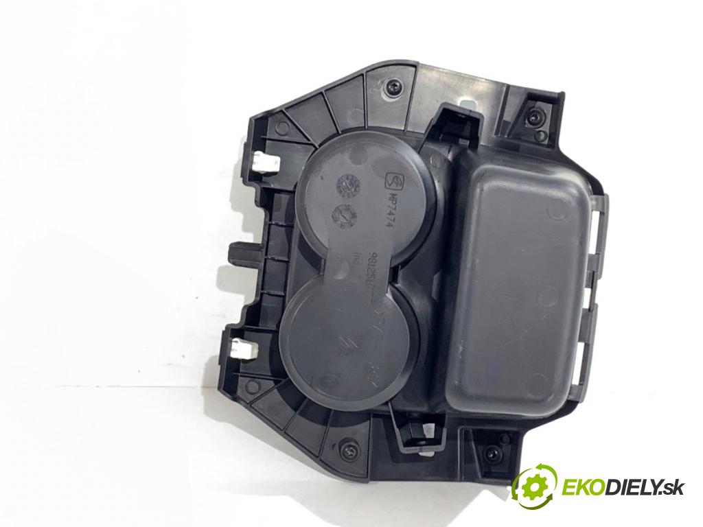 CITROEN C3 III liftback 2018 61 kW 1.2 PureTech 82 1199 držák na nápoje 9812511777 (Držák nápojů)