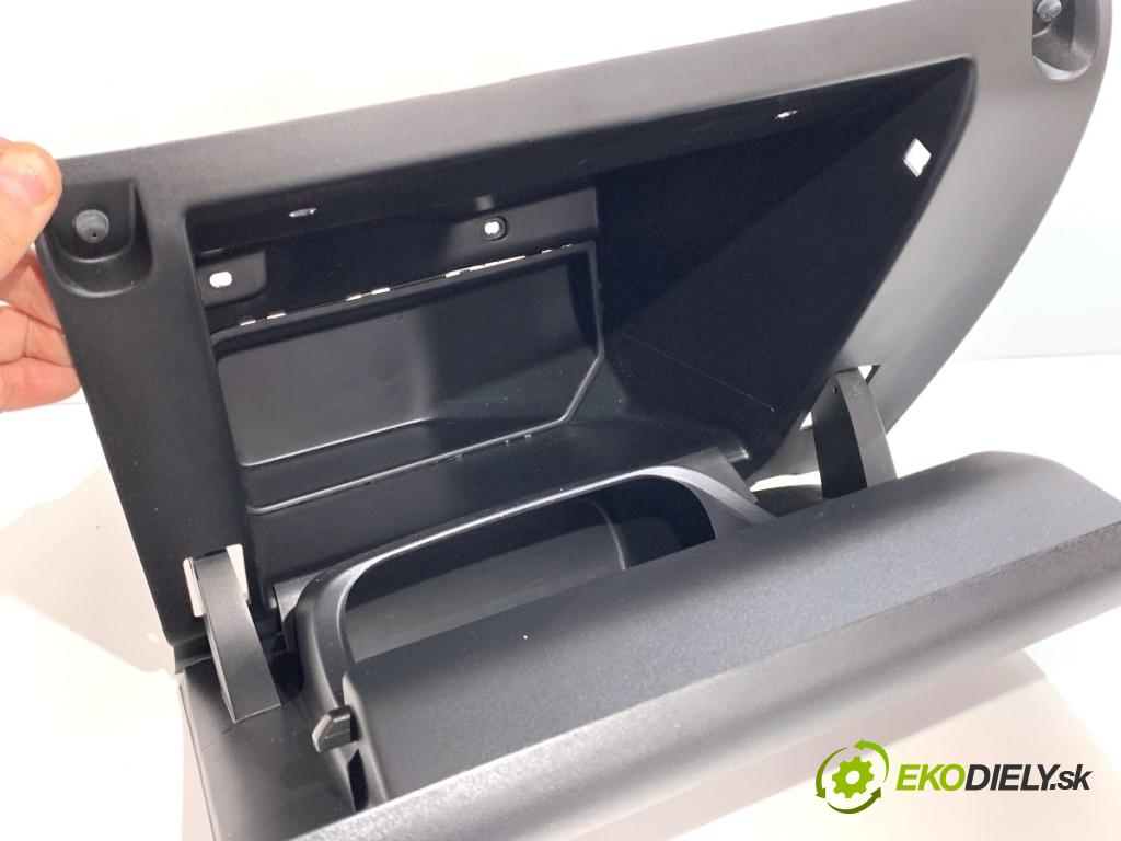 CITROEN C3 III liftback 2018 61 kW 1.2 PureTech 82 1199 přihrádka kastlík spolujezdce 9812490277 (Přihrádka (kastlík))