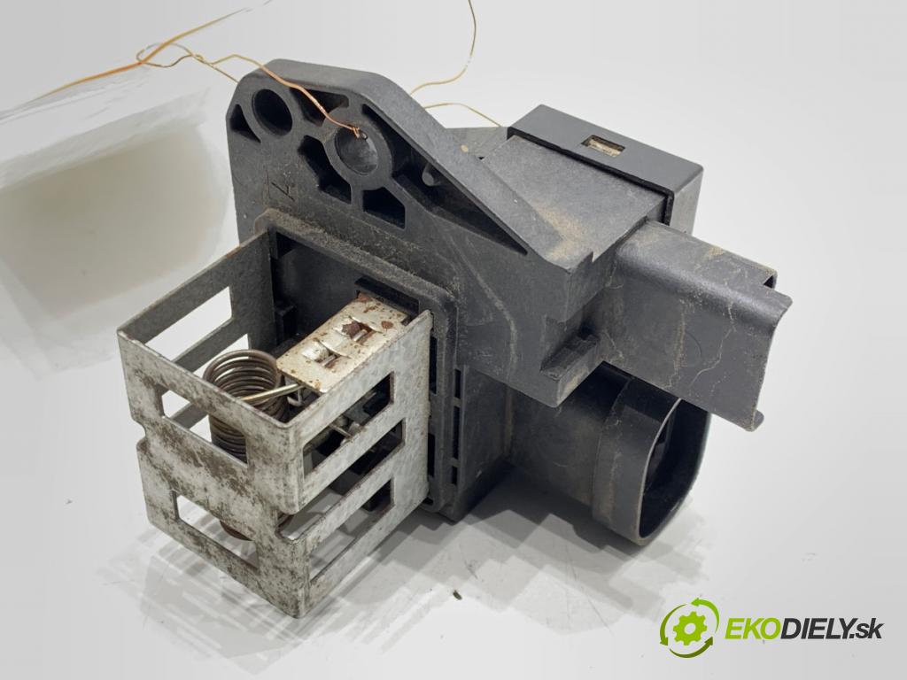 CITROEN C3 III liftback 2018 61 kW 1.2 PureTech 82 1199 Modul ventilátora 9827892380