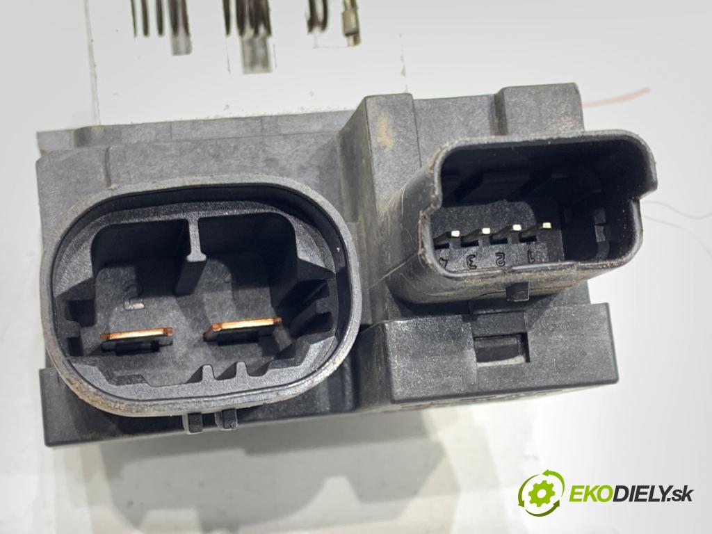 CITROEN C3 III liftback 2018 61 kW 1.2 PureTech 82 1199 Modul ventilátora 9827892380