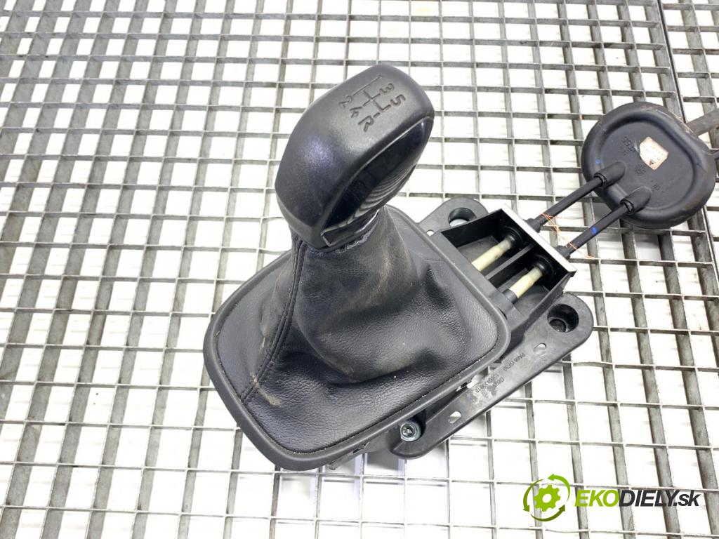 CITROEN C3 III liftback 2018 61 kW 1.2 PureTech 82 1199 Kulisa 9808161480 (Rýchlostná páka (kulisa))