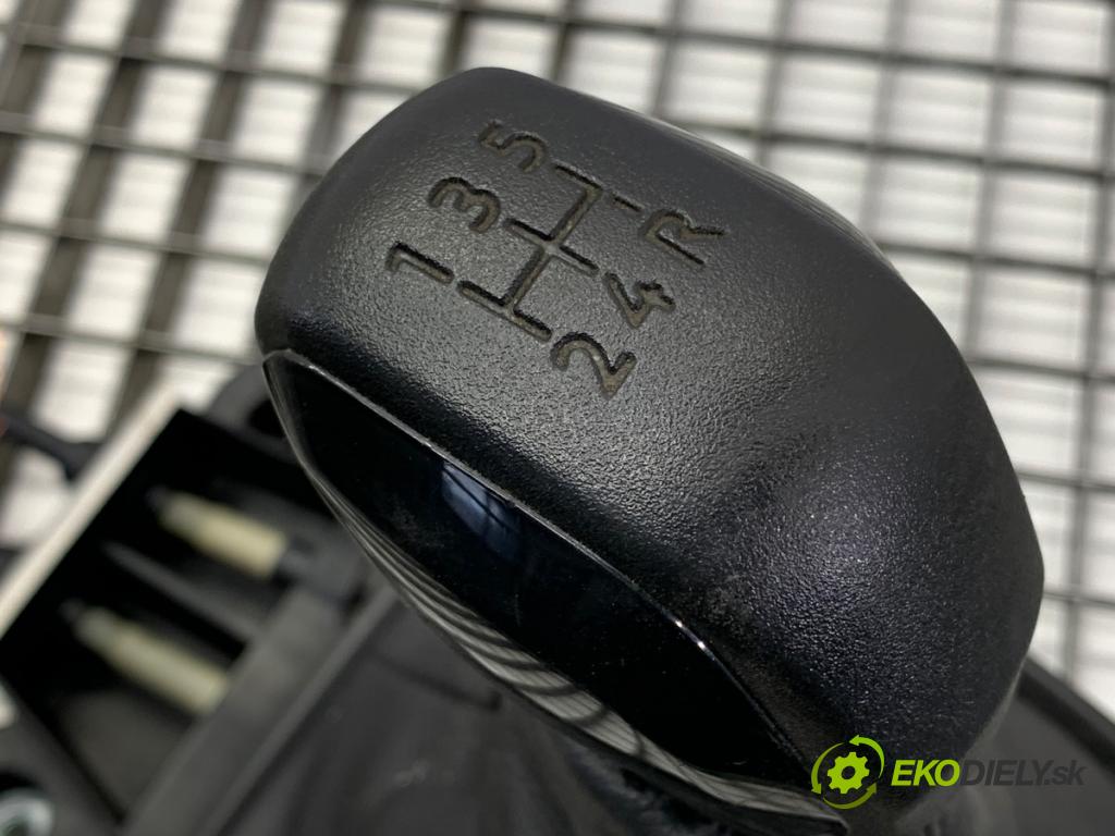 CITROEN C3 III liftback 2018 61 kW 1.2 PureTech 82 1199 Kulisa 9808161480 (Rýchlostná páka (kulisa))