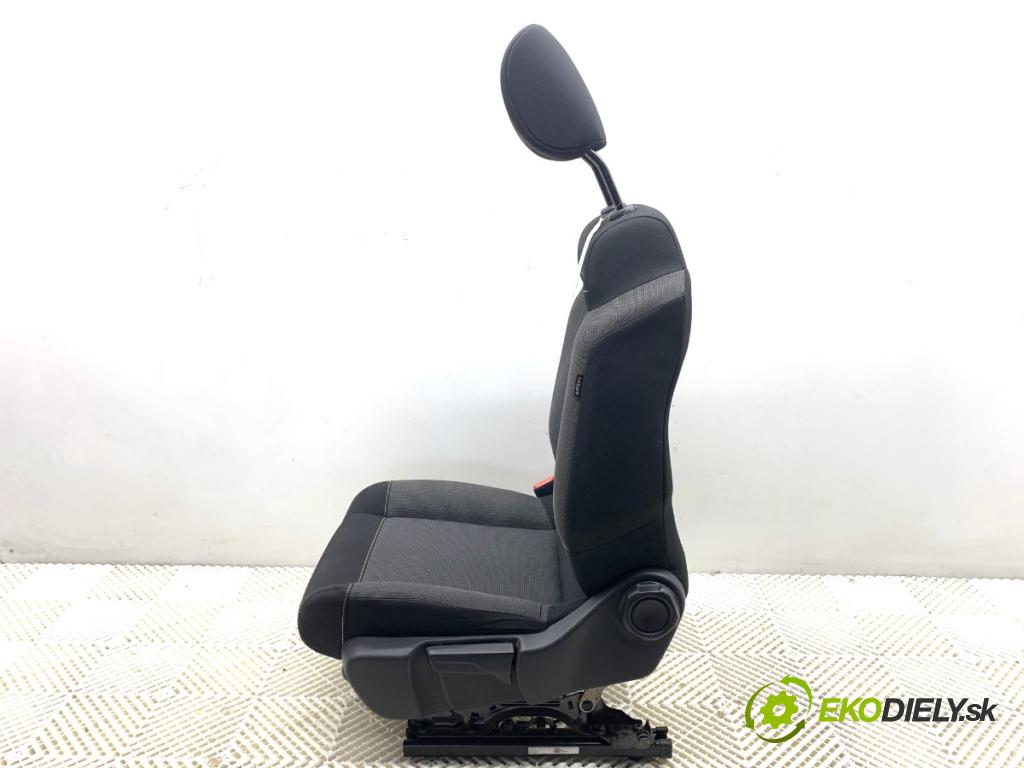 CITROEN C3 III liftback 2018 61 kW 1.2 PureTech 82 1199 Sedadlo ľavy predný
