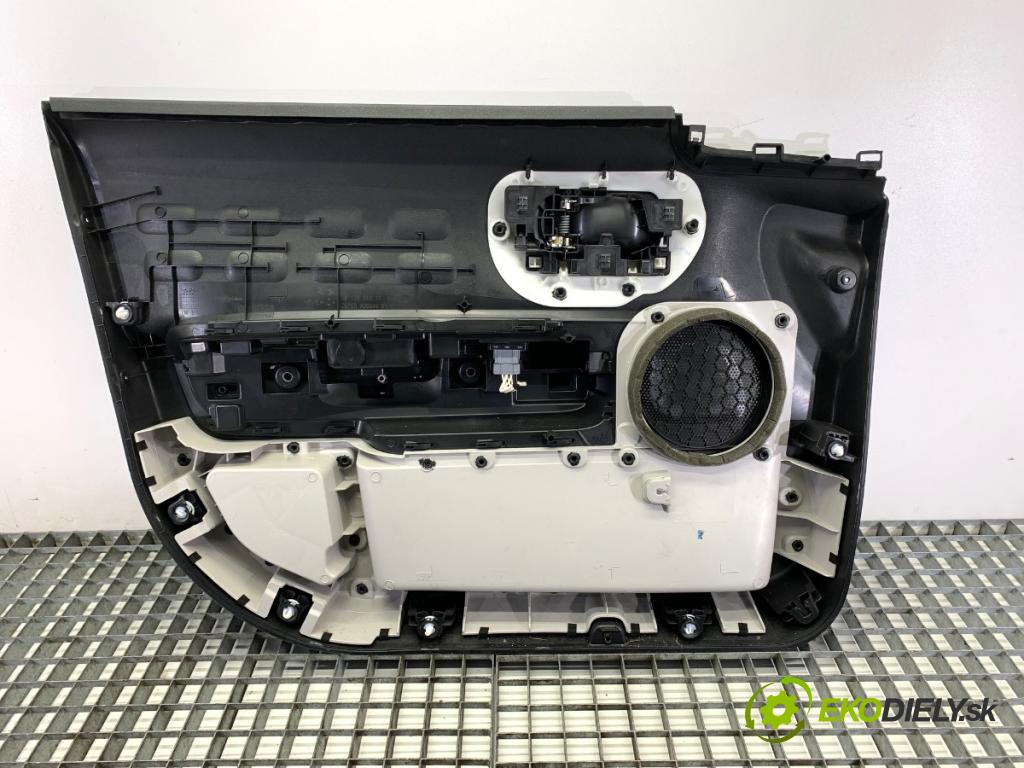 CITROEN C3 III liftback 2018 61 kW 1.2 PureTech 82 1199 čalúnenie Dvere pravy predný