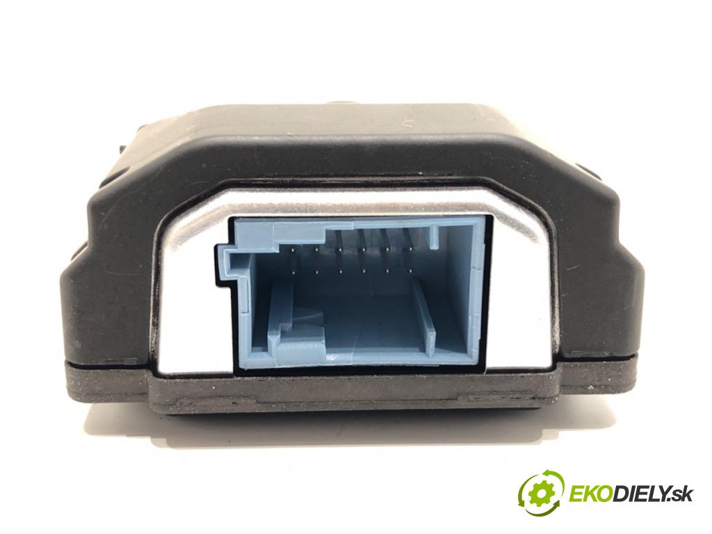 CITROEN C3 III liftback 2018 61 kW 1.2 PureTech 82 1199 KAMERA okna PŘEDNÍ 9828694780