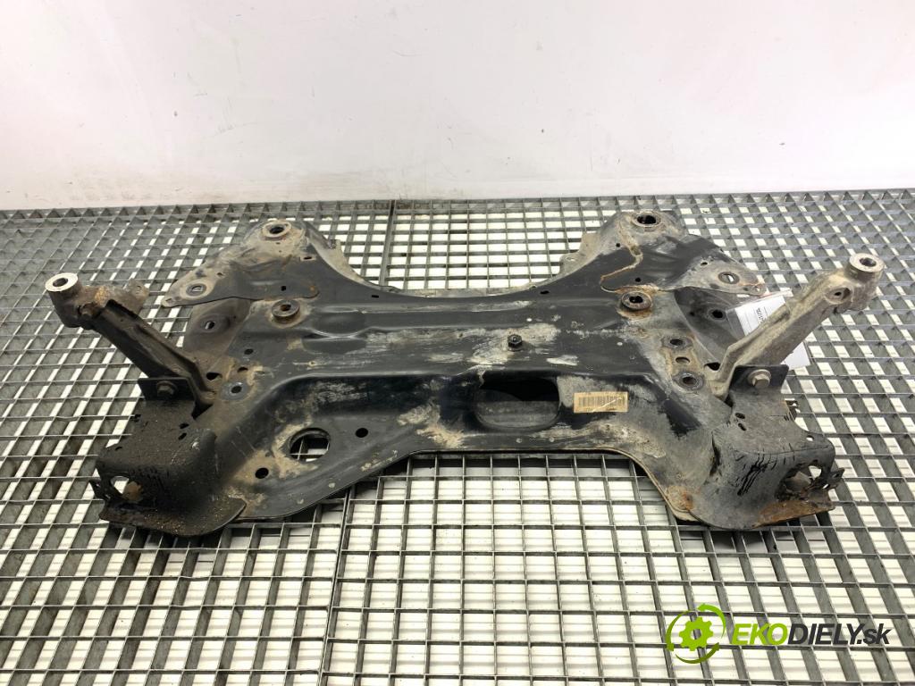 PEUGEOT 308 SW III Kombi 2022 96 kW PureTech 130 (FRHNSL, FRHNST) 1199 výztuha pod motor  (Přední výztuha)