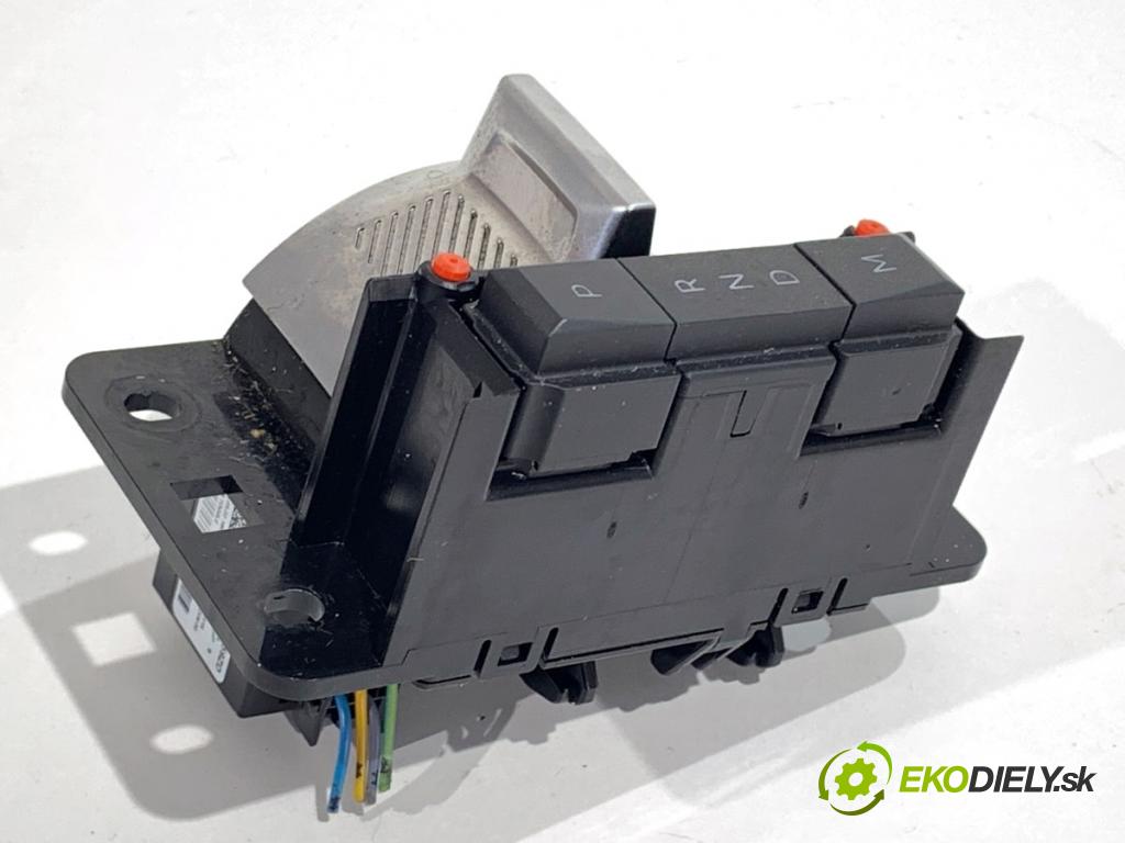 PEUGEOT 308 SW III Kombi 2022 96 kW PureTech 130 (FRHNSL, FRHNST) 1199 Kulisa 98440959ZD (Rýchlostná páka (kulisa))