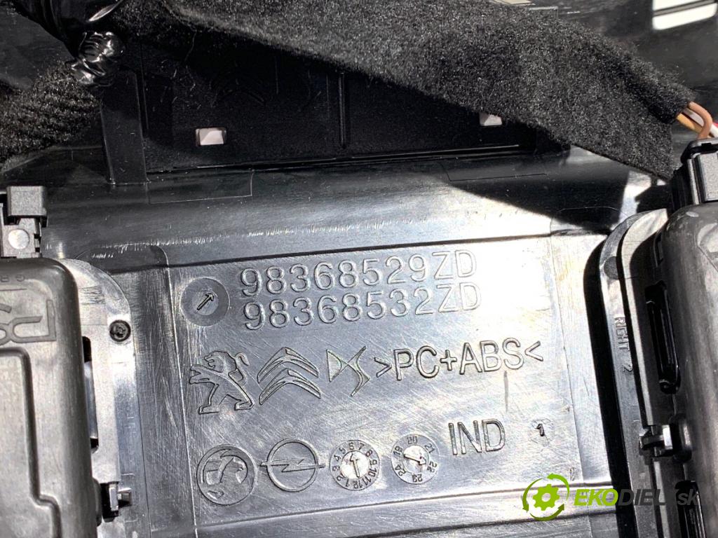PEUGEOT 308 SW III Kombi 2022 96 kW PureTech 130 (FRHNSL, FRHNST) 1199 Svetlo stropné 98368529ZD