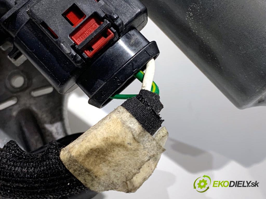 PEUGEOT 308 SW III Kombi 2022 96 kW PureTech 130 (FRHNSL, FRHNST) 1199 Mechanizmus stieračov predný 9844275780 (Motorček stieračov predný)