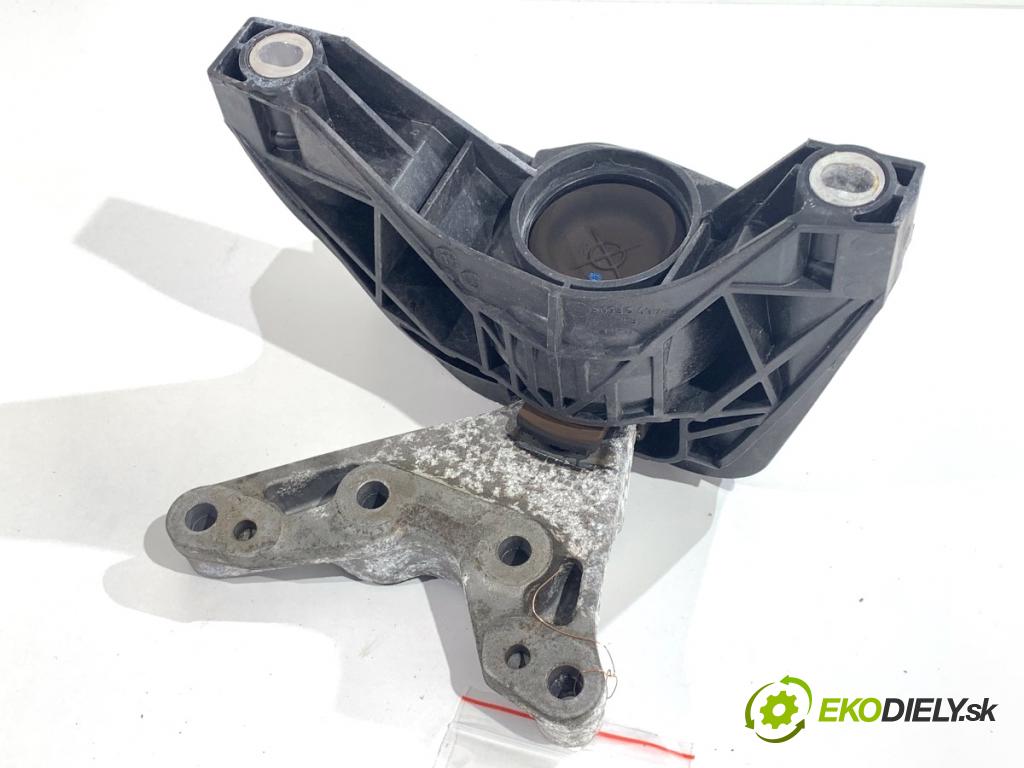 PEUGEOT 308 SW III Kombi 2022 96 kW PureTech 130 (FRHNSL, FRHNST) 1199 AirBag Motor ľavy 091622