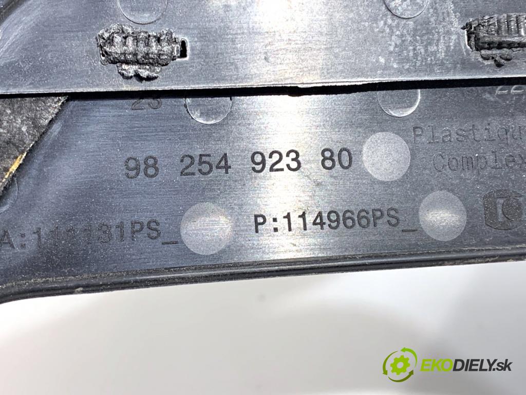 PEUGEOT 308 SW III Kombi 2022 96 kW PureTech 130 (FRHNSL, FRHNST) 1199 Kryt Motor 9825492380 (Kryt motora)