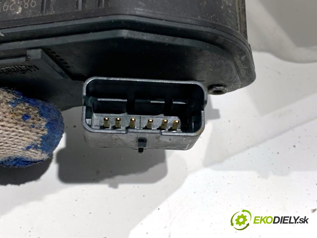 PEUGEOT 308 SW III Kombi 2022 96 kW PureTech 130 (FRHNSL, FRHNST) 1199 Škrtiaca klapka 9842936880 (Škrtiaca klapka)