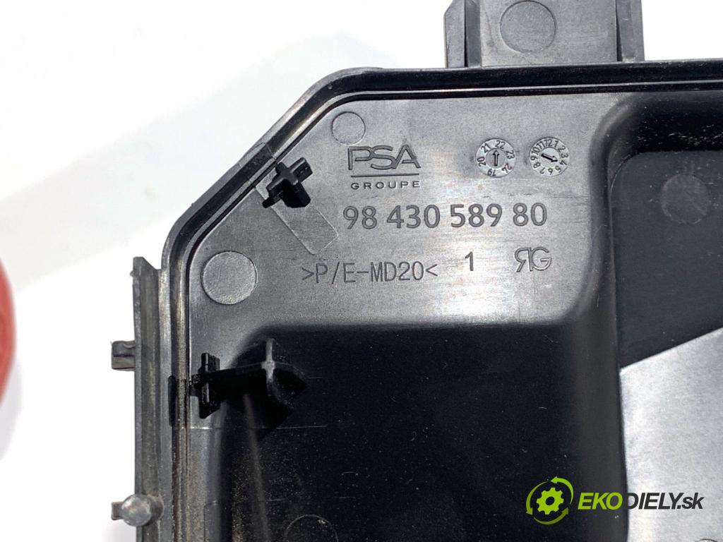 PEUGEOT 308 SW III Kombi 2022 96 kW PureTech 130 (FRHNSL, FRHNST) 1199 skříňka poistková 9843058980 (Pojistková skříňka)