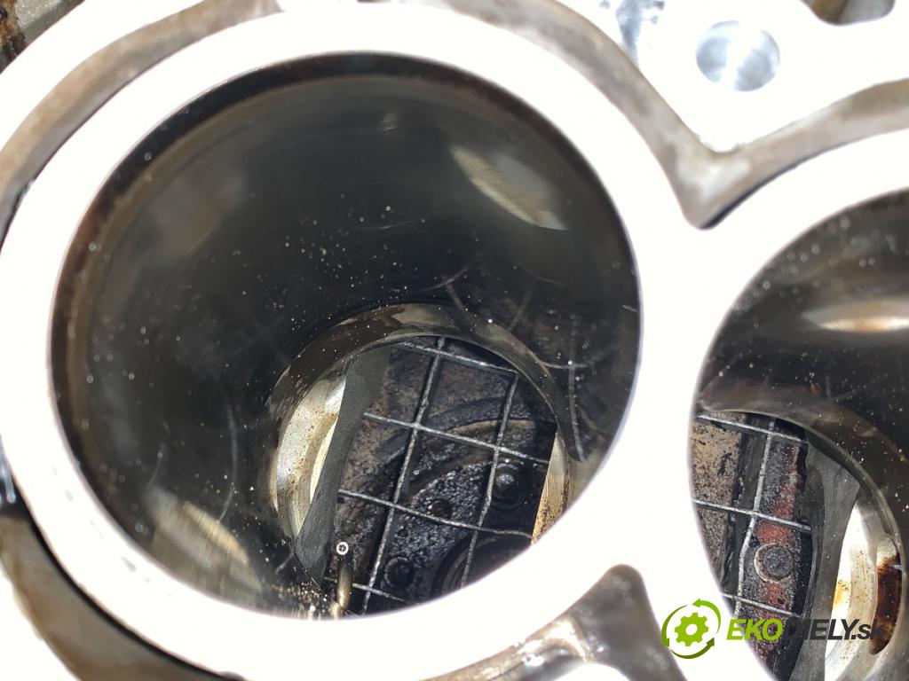 PEUGEOT 308 SW III Kombi 2022 96 kW PureTech 130 (FRHNSL, FRHNST) 1199 blok Motor HNS HN05 (Blok motora)