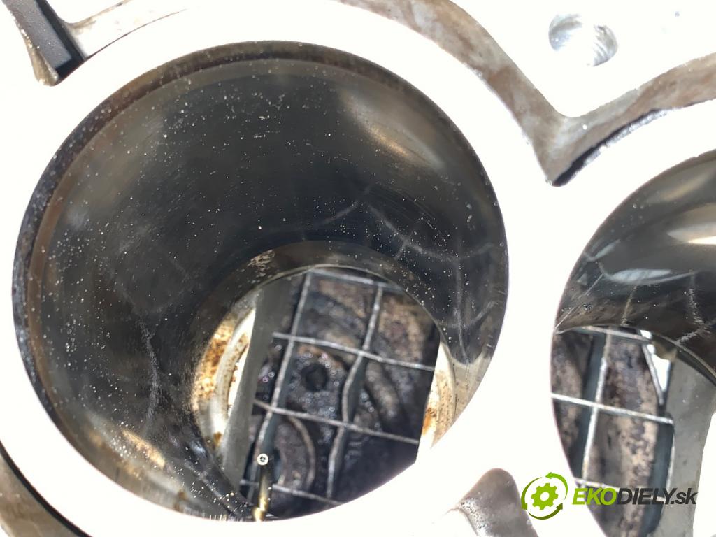 PEUGEOT 308 SW III Kombi 2022 96 kW PureTech 130 (FRHNSL, FRHNST) 1199 blok Motor HNS HN05 (Blok motora)