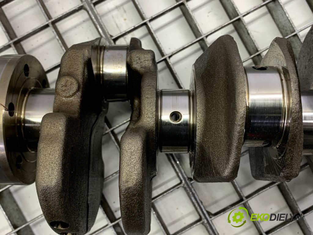 PEUGEOT 308 SW III Kombi 2022 96 kW PureTech 130 (FRHNSL, FRHNST) 1199 Kardaň, hriadeľ KLIKA: HNS HN05 (Blok motora ostatné)