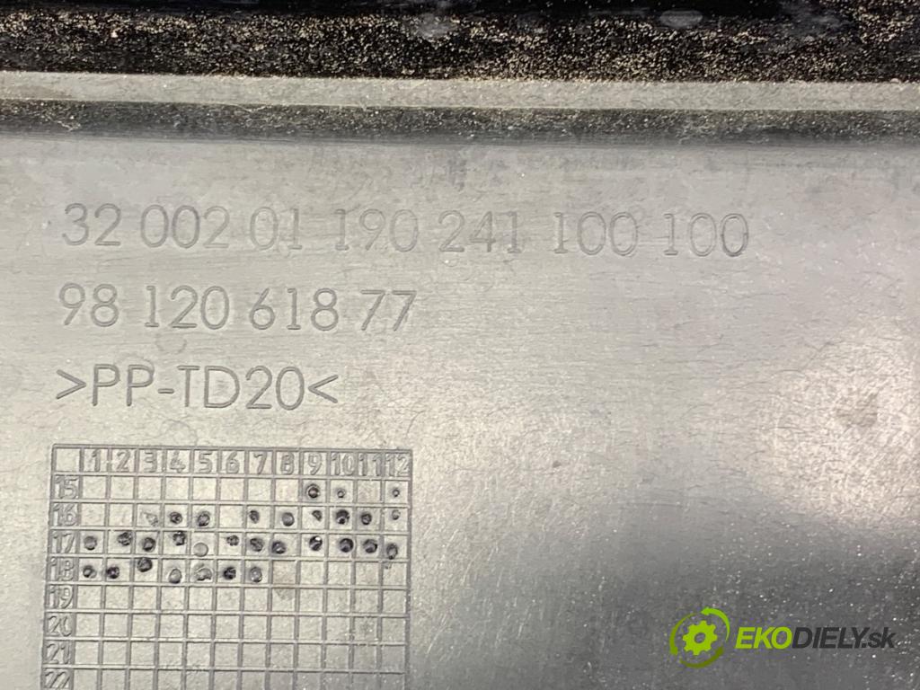 CITROEN C3 III liftback 2018 61 kW 1.2 PureTech 82 1199 Mriežky nárazníka predný stredna 9812061877
