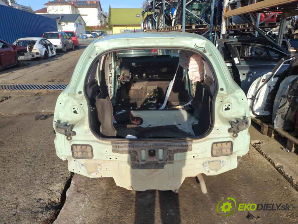CITROEN C3 III liftback 2018 61 kW 1.2 PureTech 82 1199 karoséria ČTVRŤÁK: Blatník zad ľavy pravy prah strecha PODŁUŻNICA ľavy pravy