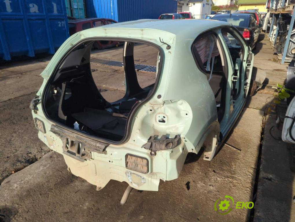 CITROEN C3 III liftback 2018 61 kW 1.2 PureTech 82 1199 karoséria ČTVRŤÁK: Blatník zad ľavy pravy prah strecha PODŁUŻNICA ľavy pravy