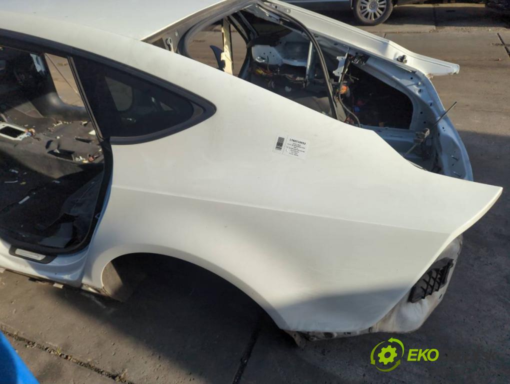 AUDI A7 4G liftback 2012 230 kW 3.0 TDI quattro 2967 karoséria ČTVRŤÁK: Blatník zad ľavy pravy prah strecha PODŁUŻNICA ľavy pravy