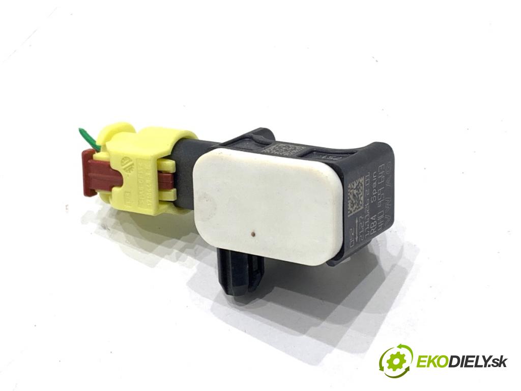 AUDI A7 4G liftback 2012 230 kW 3.0 TDI quattro 2967 Snímač nárazu 4H0959643 (Snímač nárazu)