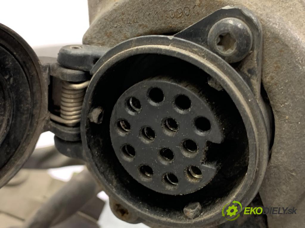 AUDI A7 4G liftback 2012 230 kW 3.0 TDI quattro 2967 Hák tažné zařízení  (Tažné zařízení)