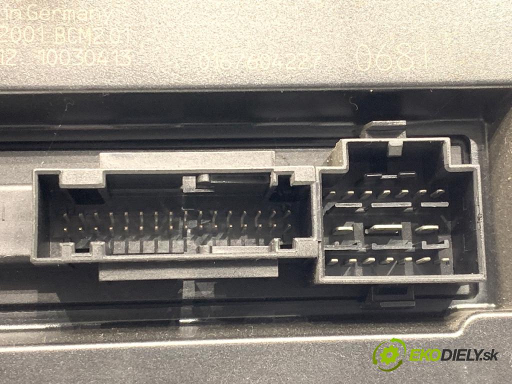 AUDI A7 4G liftback 2012 230 kW 3.0 TDI quattro 2967 Modul komfortu 4H0907064BP (Modul komfortu)