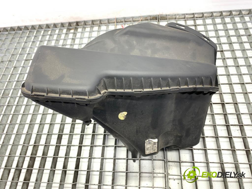 AUDI A7 4G liftback 2012 230 kW 3.0 TDI quattro 2967 Obal filtra vzduchu 4G0133838E (Obal vzduchového filtra)