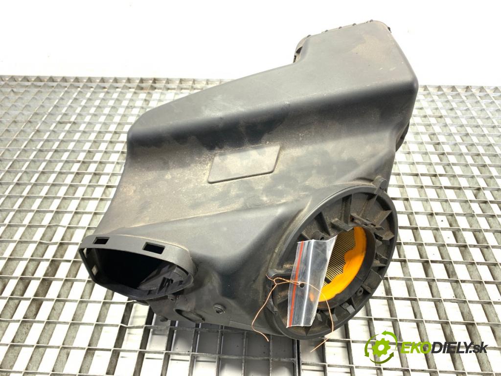 AUDI A7 4G liftback 2012 230 kW 3.0 TDI quattro 2967 Obal filtra vzduchu 4G0133838E (Obal vzduchového filtra)