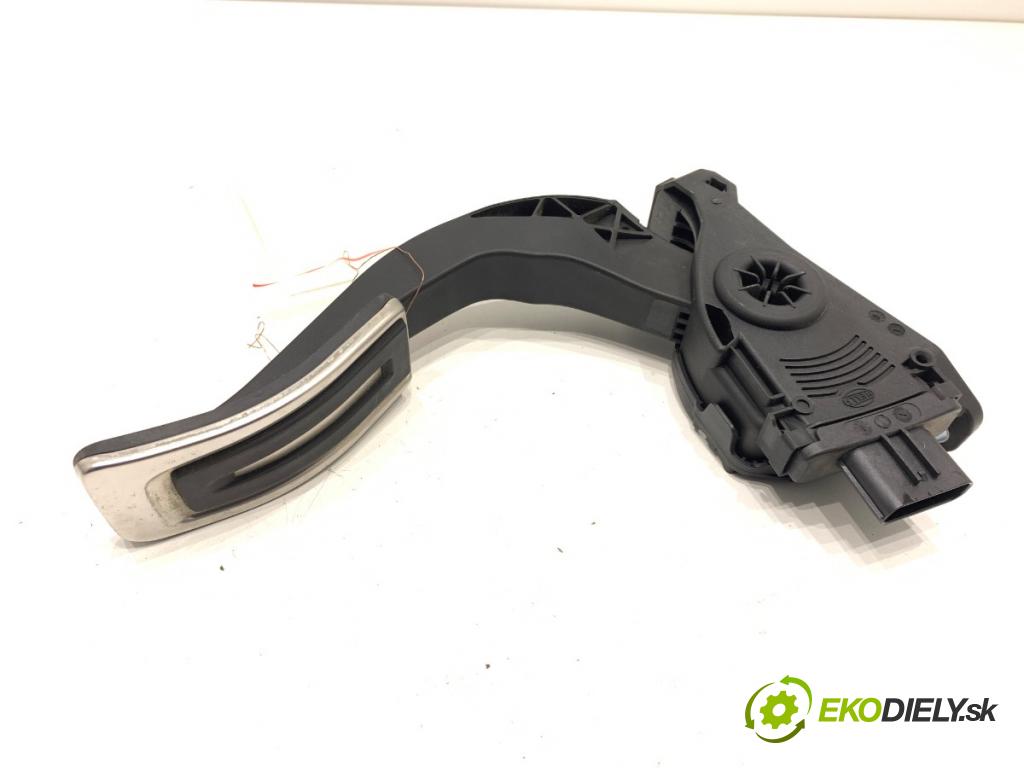 AUDI A7 4G liftback 2012 230 kW 3.0 TDI quattro 2967 Potenciometer plynu 8K1723523A (Potenciometer plynového pedálu)